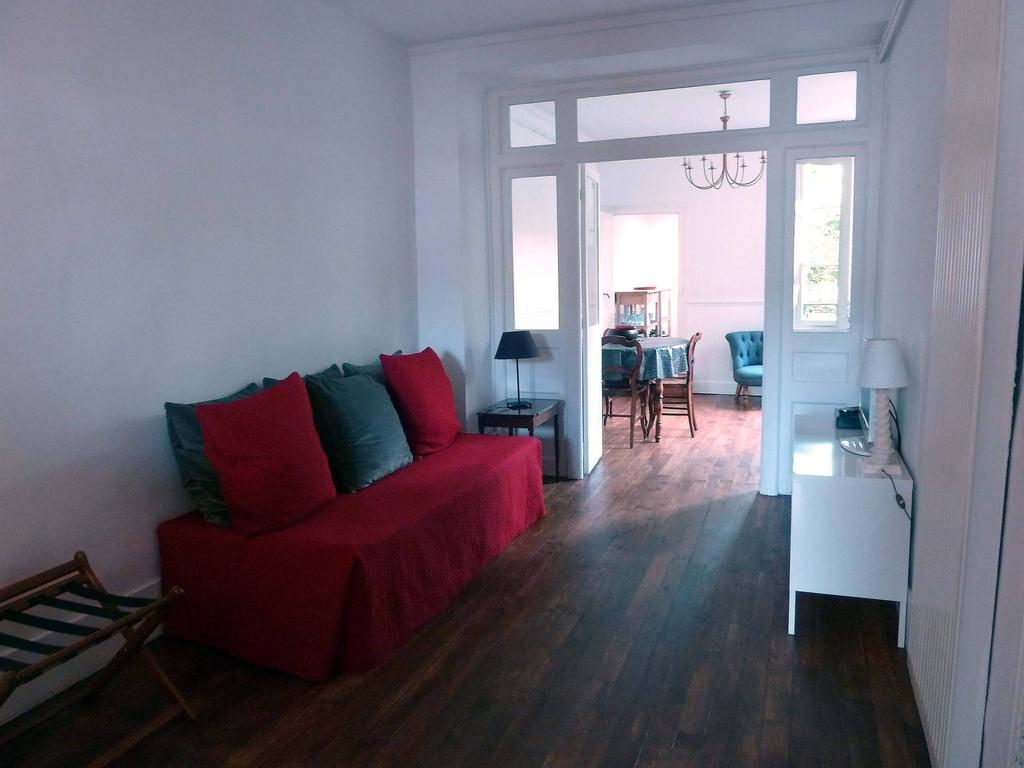Les Carres Apartment Versailles Room photo