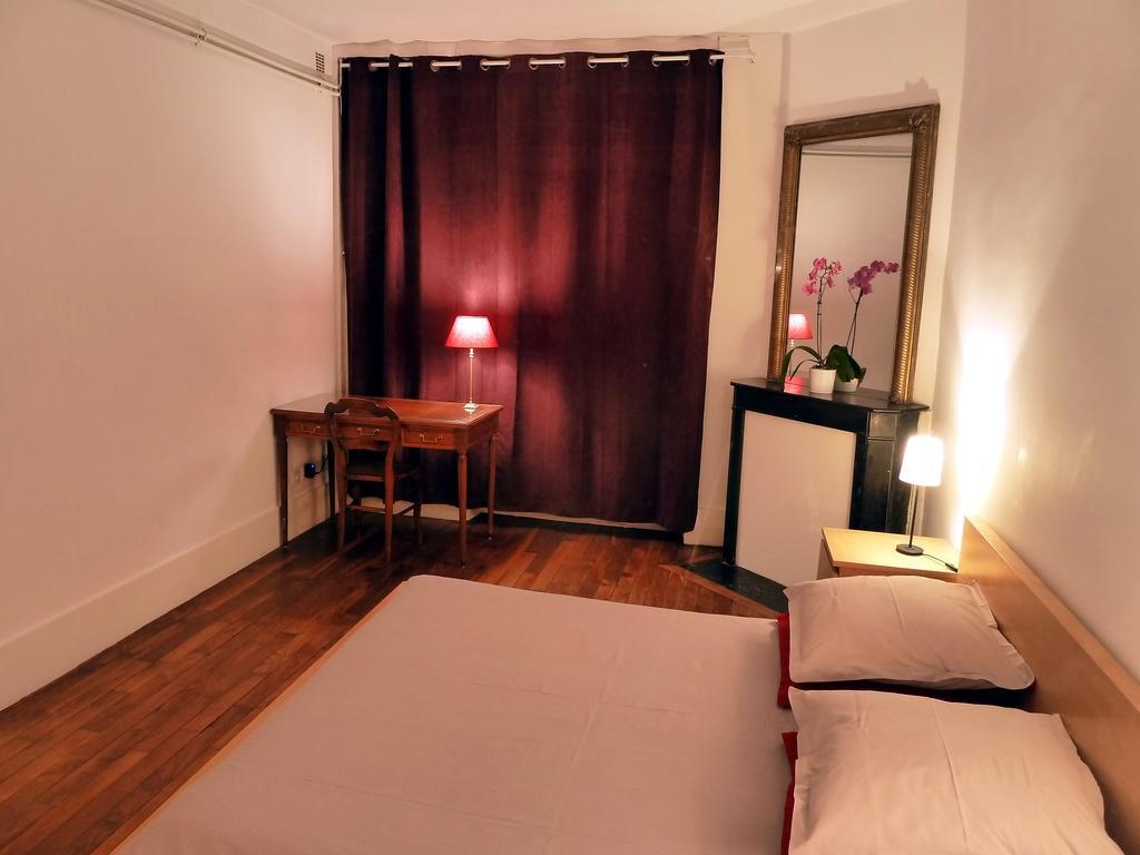 Les Carres Apartment Versailles Exterior photo
